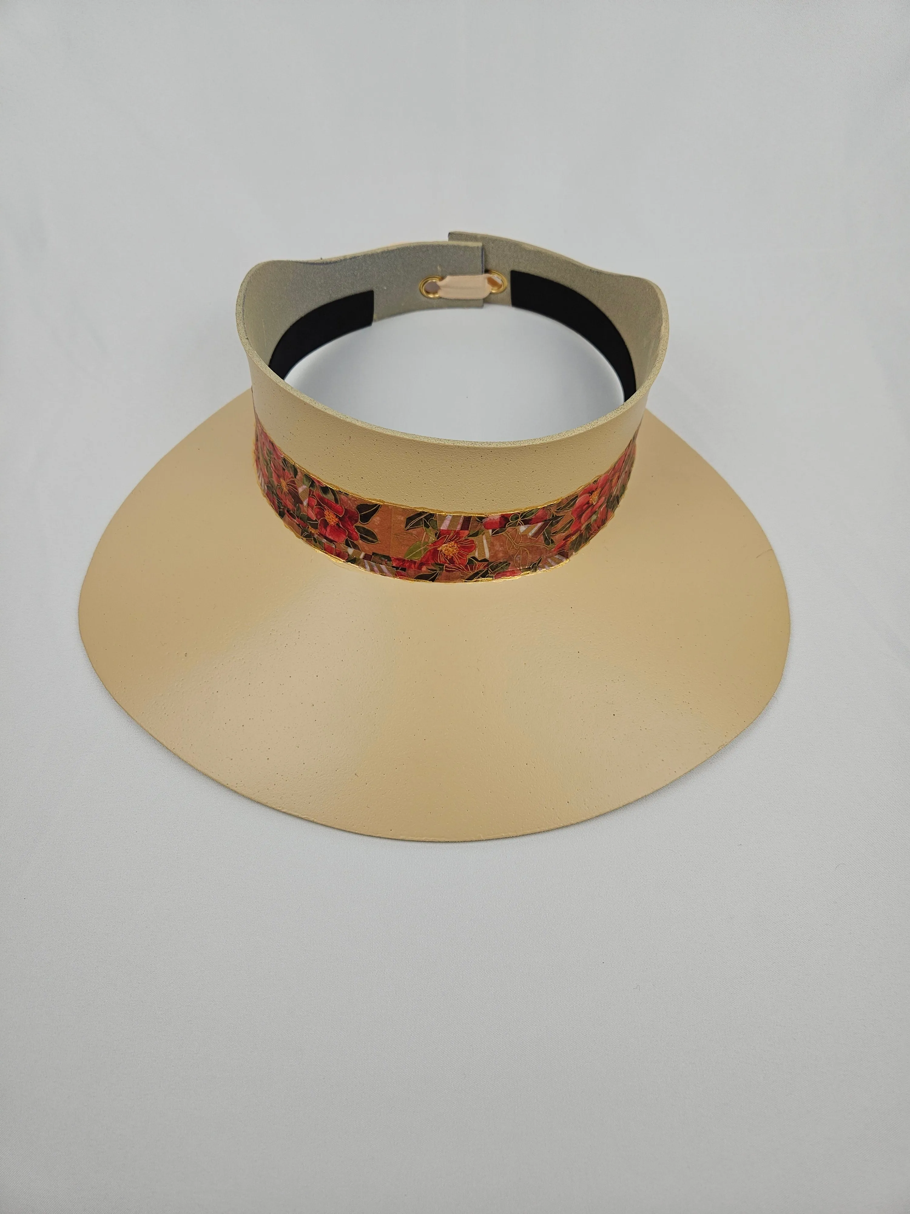 Beige "LadyEVA" Visor Hat with Deep Red Floral Band