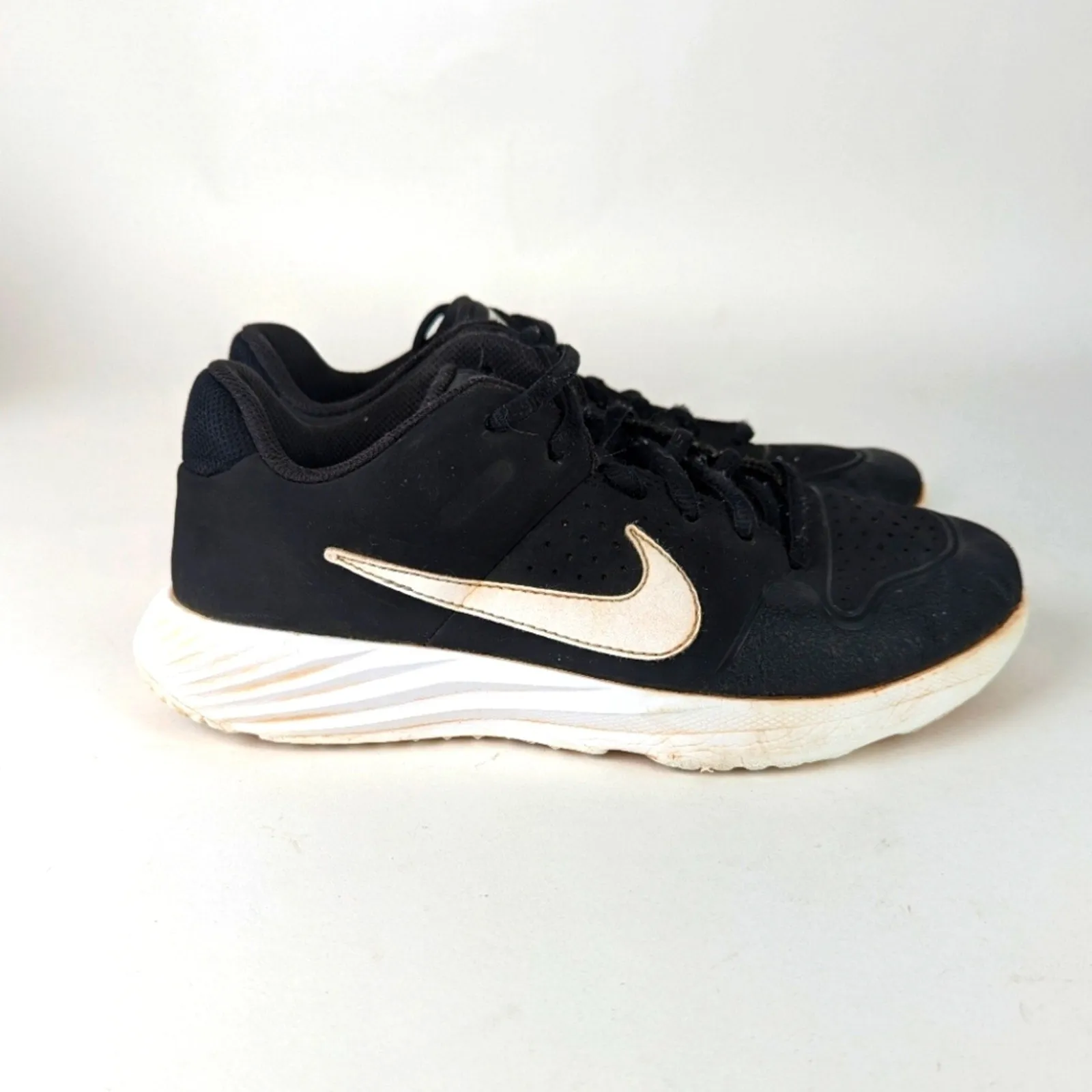 Nike Boys Alpha Huraches Sneakers - 4