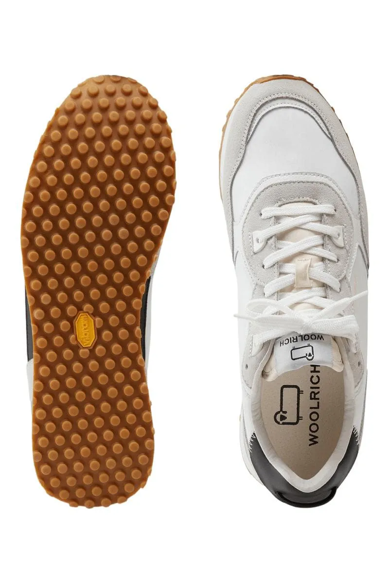 Sneakers retro in pelle con dettagli in nylon