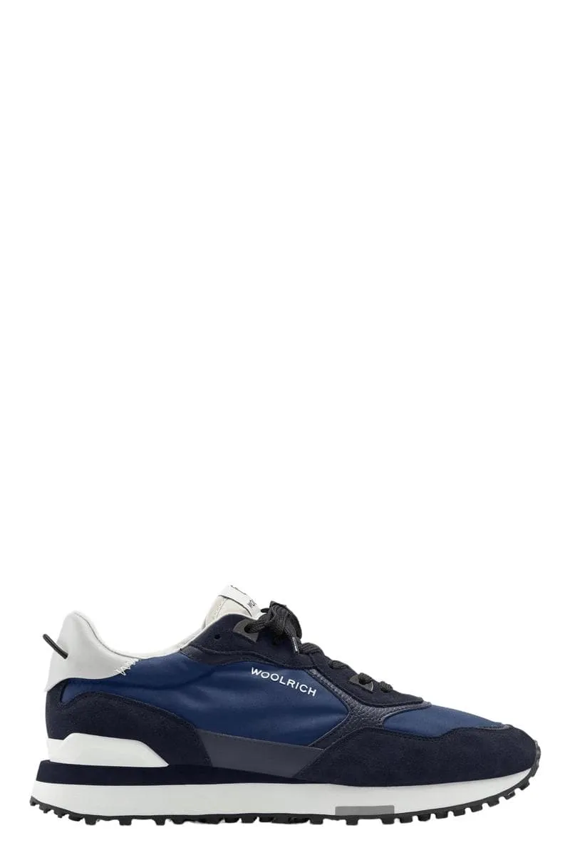 Sneakers retro in pelle con dettagli in nylon