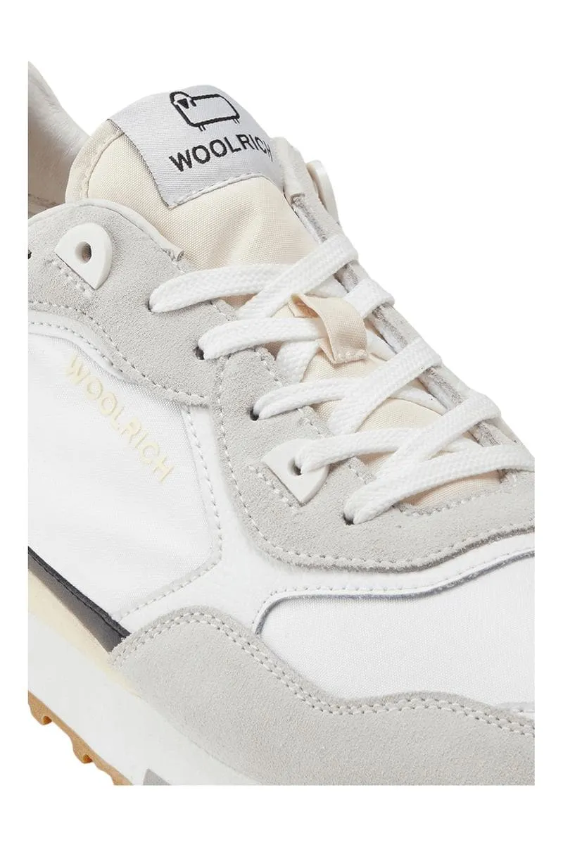 Sneakers retro in pelle con dettagli in nylon